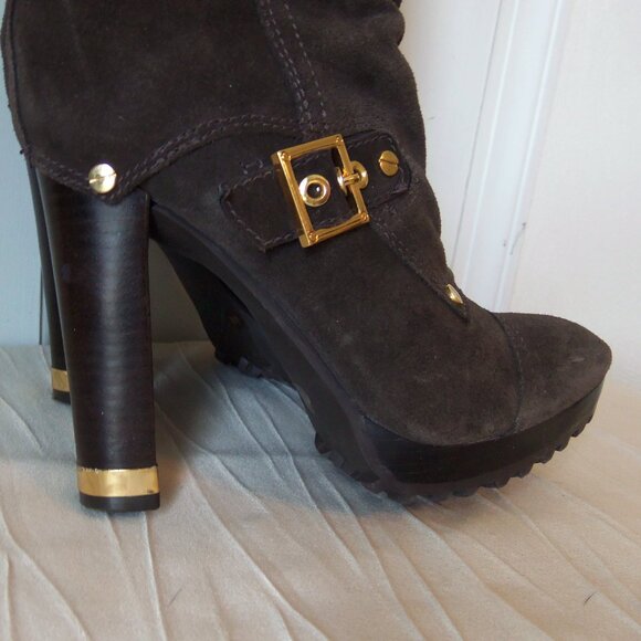 Tory Burch Tall Brown Suede Buckle Heeled Boots sz 6.5 - Picture 7 of 15